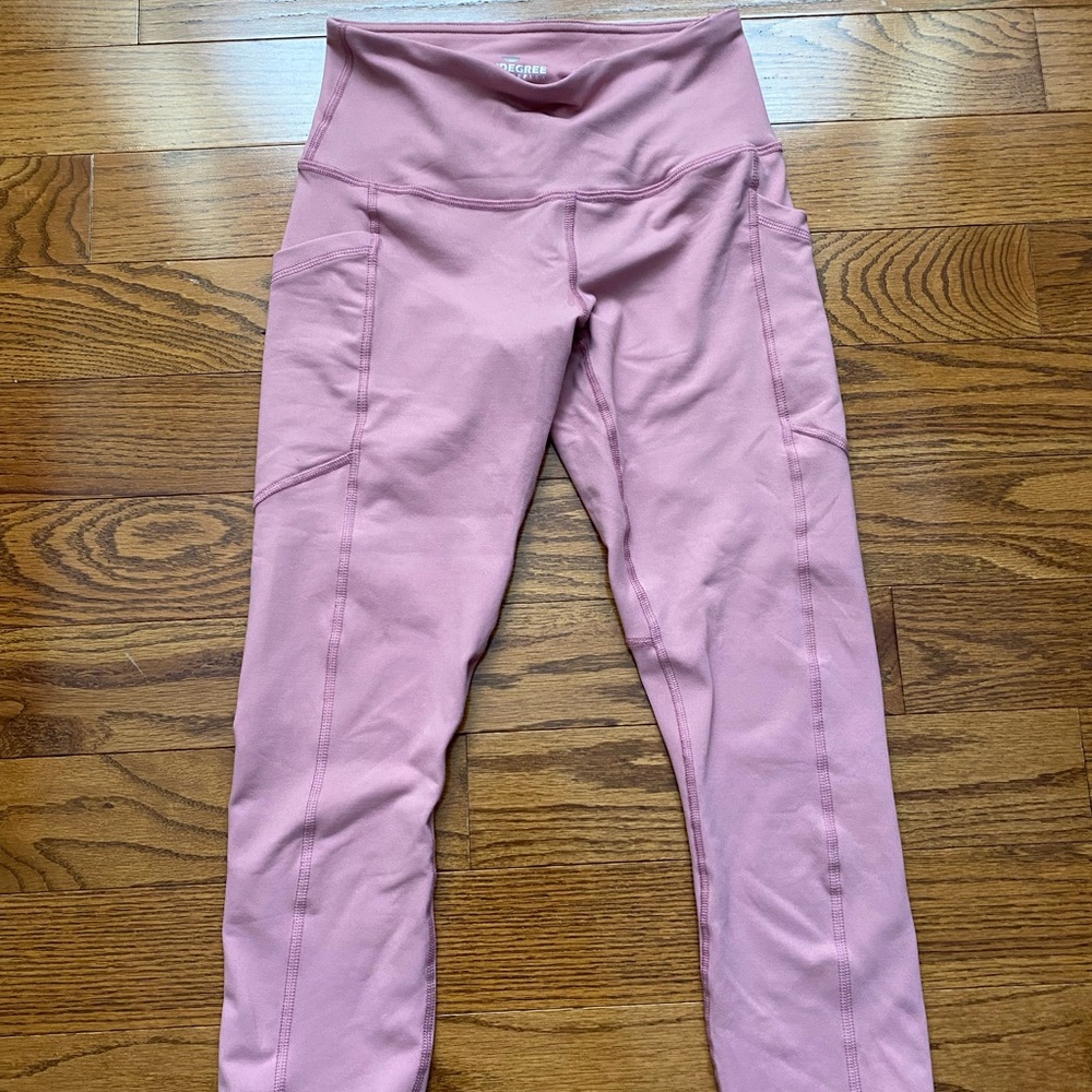 Size XS high waisted reflex by 90 degree workout crops